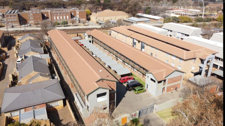 1 Bedroom Property for Sale in Kannoniers Park North West